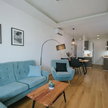 Sea 5 Apartament *