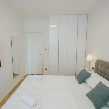 Sea 5 Апартаменты *